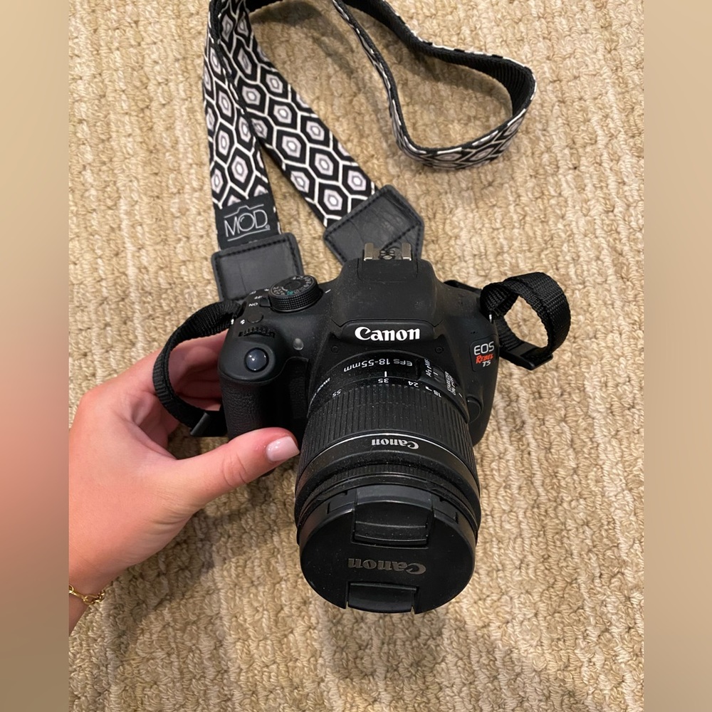 Canon EOS Rebel T5, Lens 18-55mm